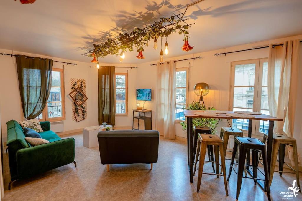 Appartement Romance Florale 特鲁瓦 外观 照片